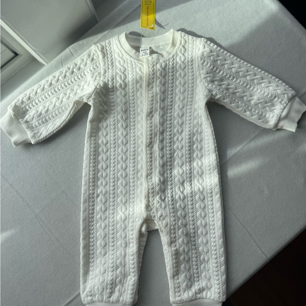 SHEIN White Cable Knit Footie